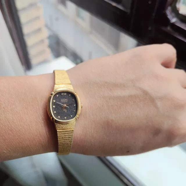 Reloj Dogma Mujer Dorado y Negro