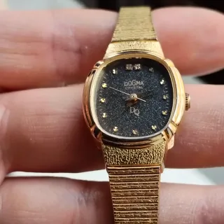 Reloj Dogma Mujer Dorado y Negro