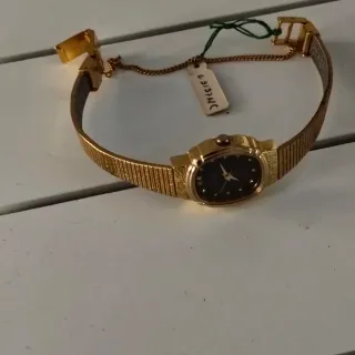 Reloj Dogma Mujer Dorado y Negro