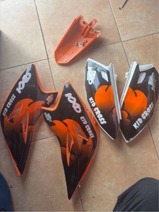 Plásticos Pit Bike 125cc Naranja y Negro