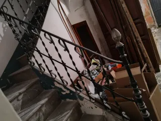 Barandilla de hierro forjado antigua