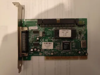 Tarjeta controladora Adaptec AHA-2930CU SCSI