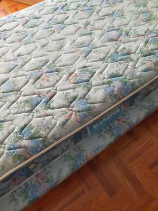 Colchón 105cm y canapé a juego