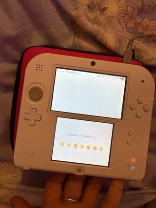 Nintendo 2DS Roja y Blanca