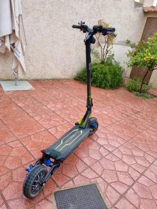 Patinete Cecotec Y85 2x2 2300W
