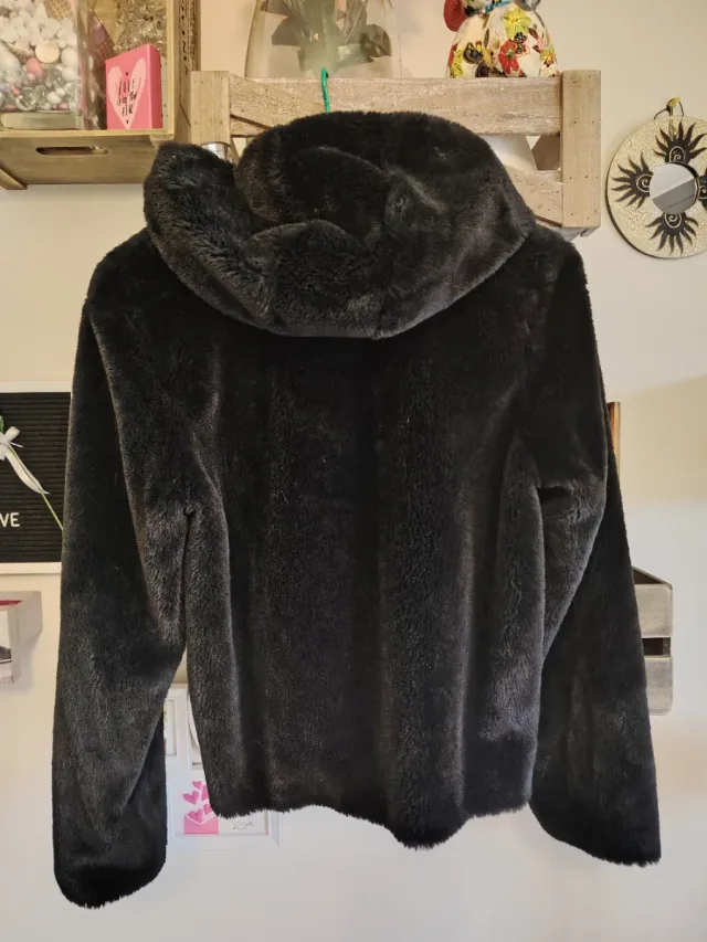 Chaqueta peluda negra Fashion Italy