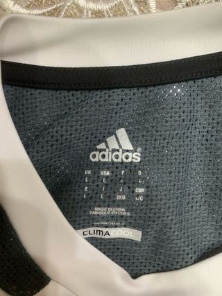 T-shirt Adidas bianca e nera