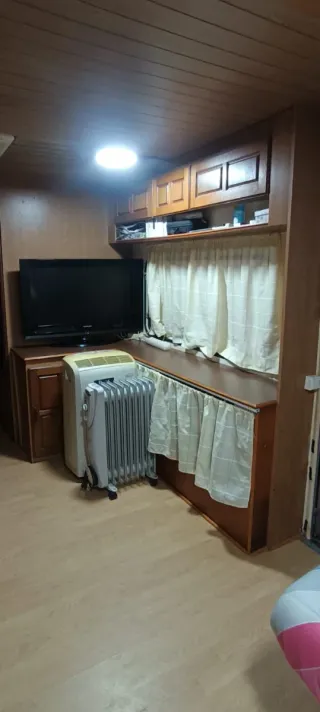 Caravana+ Avance+ caseta cocina  camping la Sureda