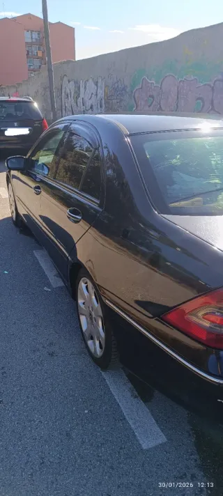 Mercedes-Benz Clase C 2005