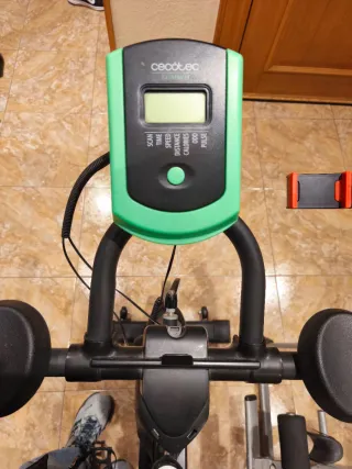 Bici Estática Cecotec extreme Negra y Verde