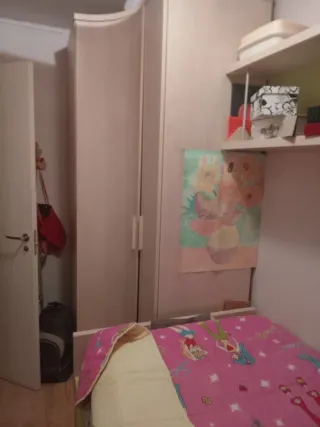 Alquiler habitacion pequeña,cama individual