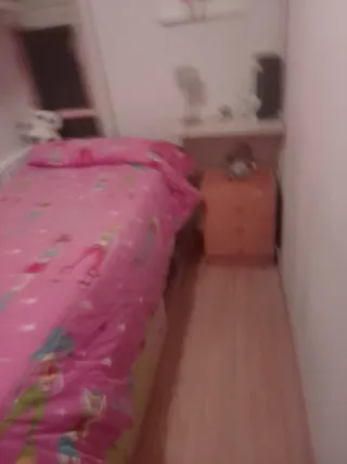 Alquiler habitacion pequeña,cama individual