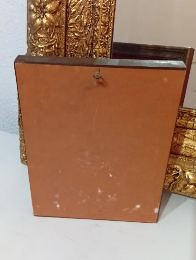 Antiguo cuadro de  flores de porcelana.