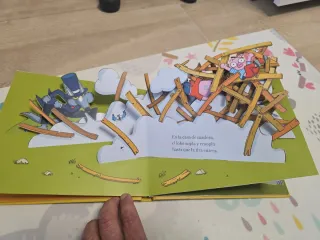 Los tres cerditos (Minipops) (Spanish Edition)