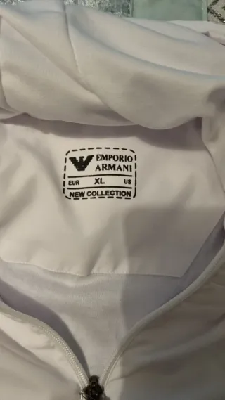 Conjunto EA7 Emporio Armani Blanco y Dorado
