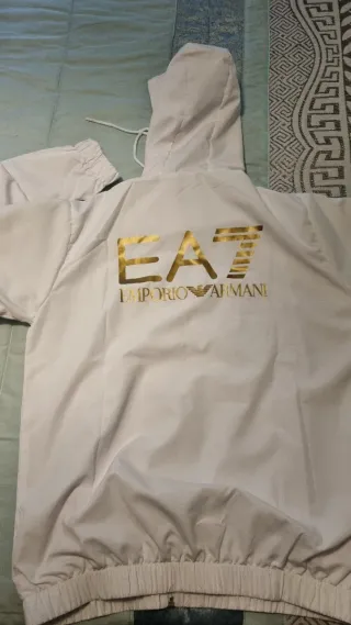 Conjunto EA7 Emporio Armani Blanco y Dorado