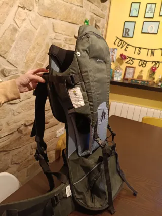 Mochila porta bebé montaña Quechua