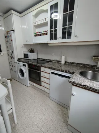 Muebles de cocina por reforma,con meseta de granit