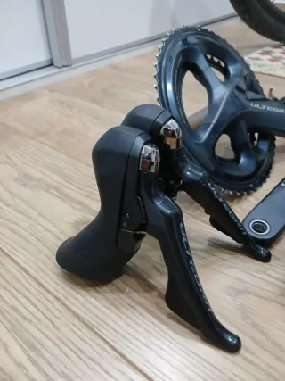 Gruppo Shimano Ultegra 11v Perfetto tutto in condizioni impeccabili.