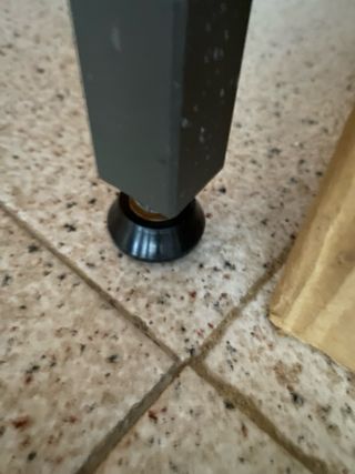 Mesa escritorio gris amplia