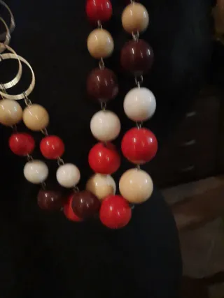 Collana lunga perline beige, marrone, rossa, bianc