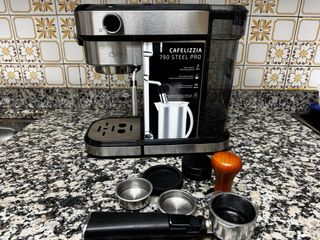 Cafetera Cecotec Cafelizzia 790