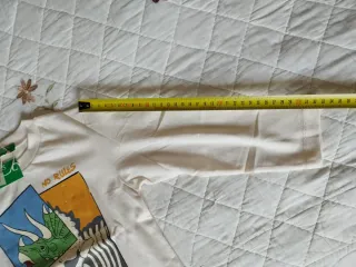 Camiseta Benetton dinosaurio triceratops 2-3 años