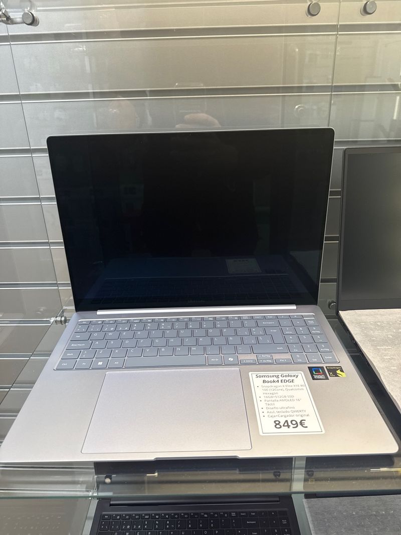 Samsung Galaxy Book4 Edge Plata