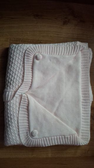 Saco arrullo para bebé rosa