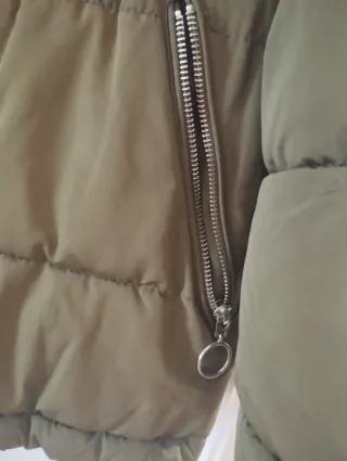 Cazadora Pull&Bear verde oliva Talla S