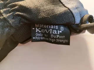 Cálidos guantes ski, chico. Tecnología Dupont.