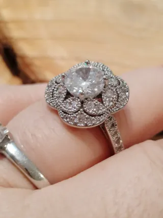 Anillo vintage plata con circonitas