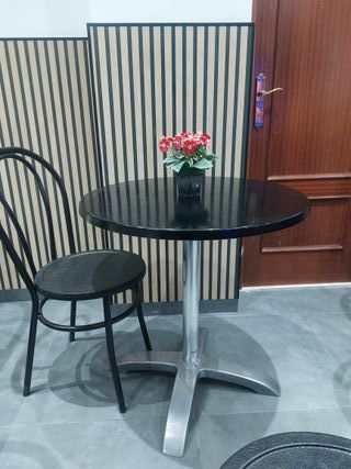 12 Mesas de bar redondas negras