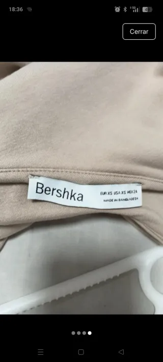 Vestido beige de un hombro