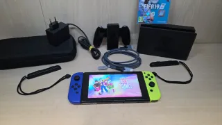 Nintendo Switch Console + Accessori