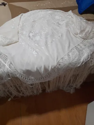 Manton de Manila bordado