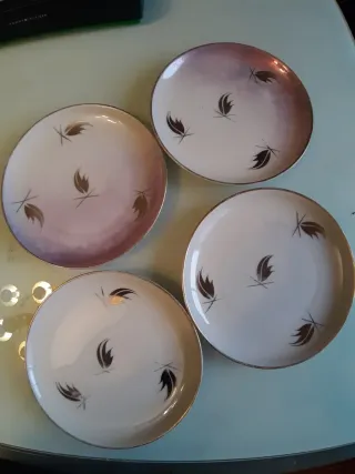 4 Platos Porcelana Diseño Hojas