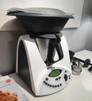MUY BUEN ESTADO! Thermomix Tm31 + accesorios.