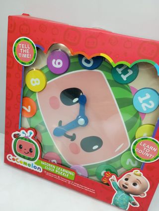Reloj de aprendizaje de madera Cocomelon