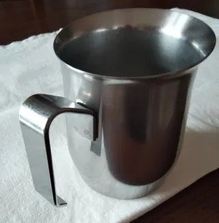 Bricco per latte in acciaio inox