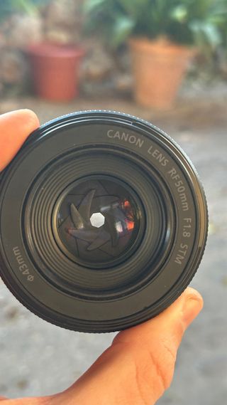 Objetivo Canon RF 50mm f1.8 STM