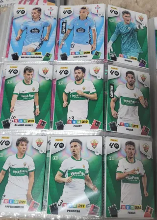Vendo Cromos Adrenalyn XL LaLiga 2025-2026