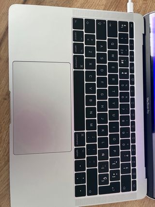 MacBook Pro 13 2016 Intel Core i5 8GB RAM [NEGOC]