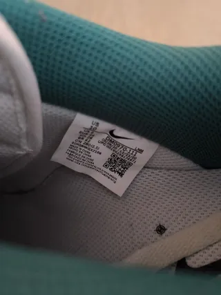 Nike Air Force 1 LV 8s