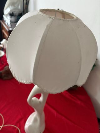 Lampada antica in porcellana e tessuto