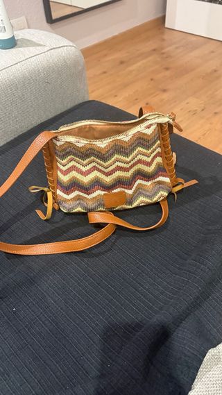 Bolso étnico con flecos