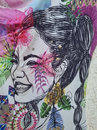 Camiseta Desigual Talla L Multicolor