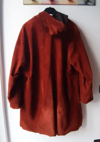 Giacca lunga in pelle scamosciata con cappuccio