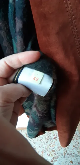 Giacca lunga in pelle scamosciata con cappuccio