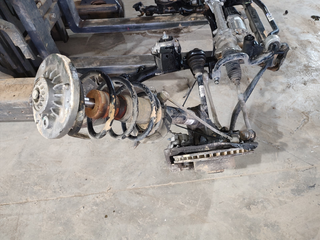 EJE DELANTERO / CUNA MOTOR | Atr.1:686849002 | At